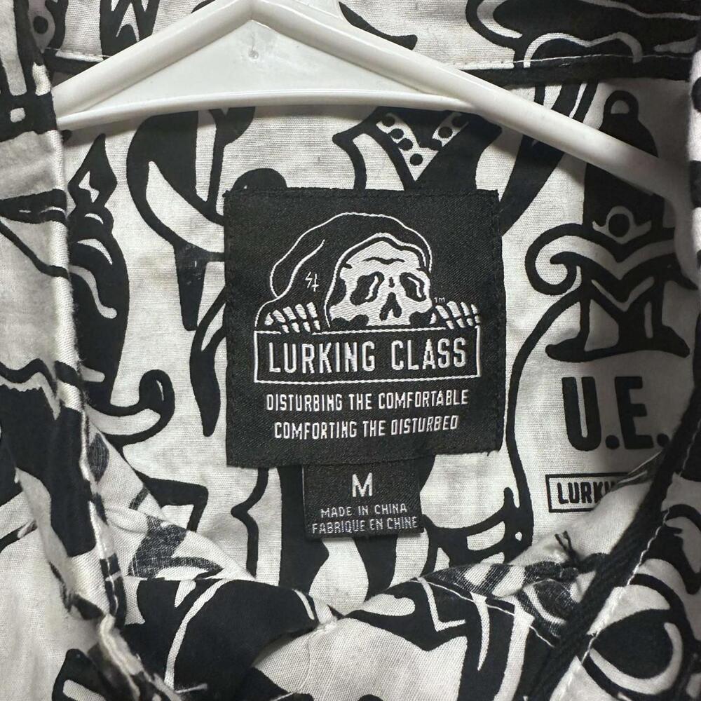 Lurking class white button up - Picture 4 of 4